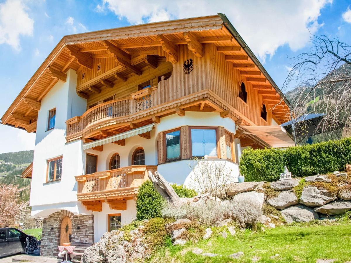 Beautiful Apartment In Ramsau With Balcony Ramsau im Zillertal Exterior foto